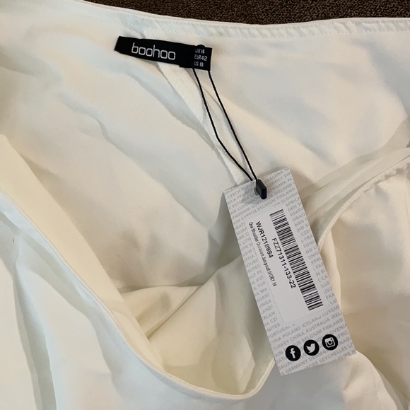 Ruffled, one shoulder jumpsuit - Picture 3 of 4